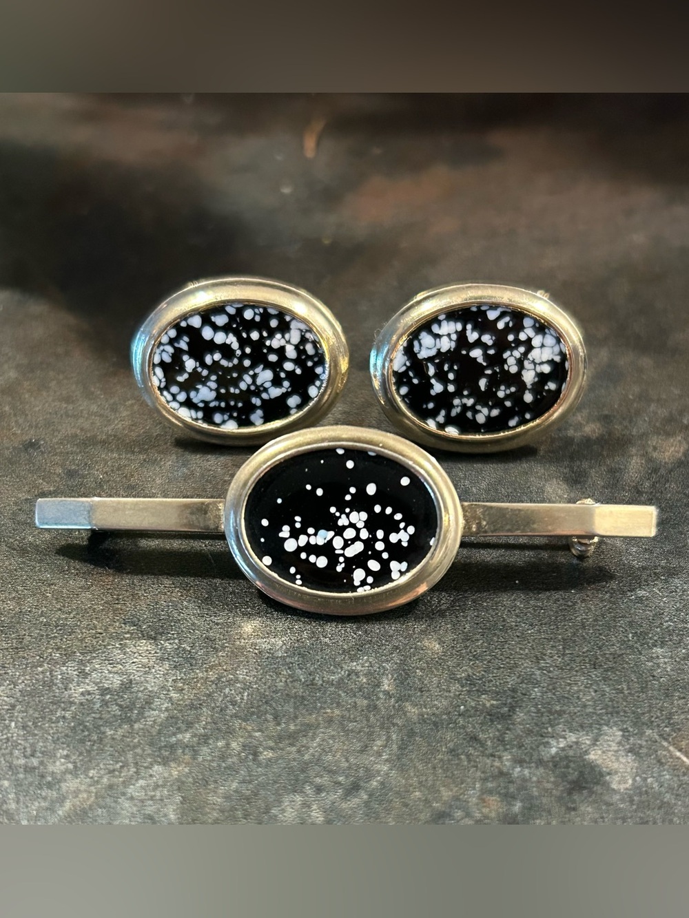 Creation House Black & White Speckled Cufflink and Tie Bar Set